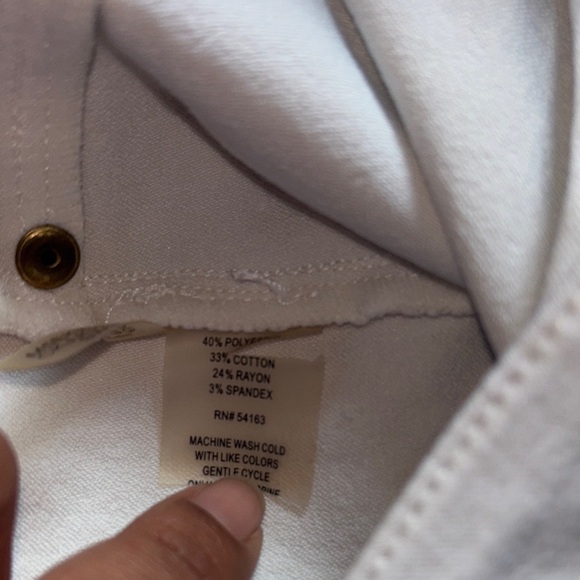 Calvin Klein Women's Cream Straight Leg  Stretch Jeans - Picture 11 of 12